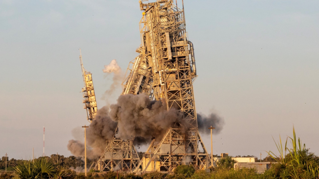 Two towers at Cape Canaveral Launch Complex 17 finally demolished